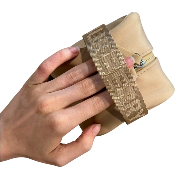 Burberry Hero Beige Pouch - Picture 3 of 8